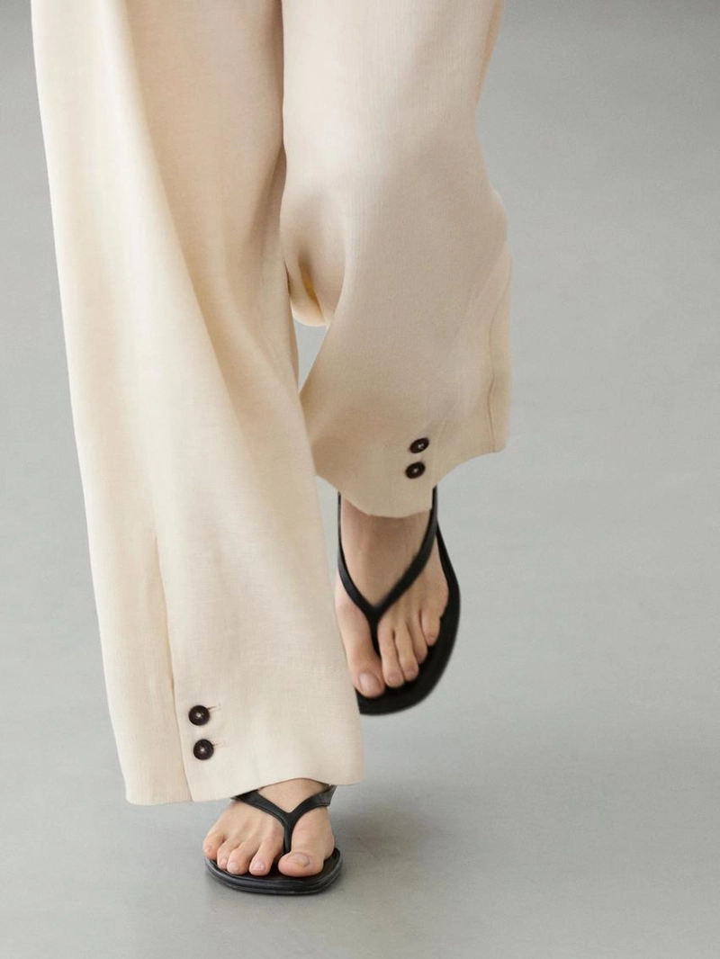 Брюки-костюм из льняной смеси с деталями на пуговицах