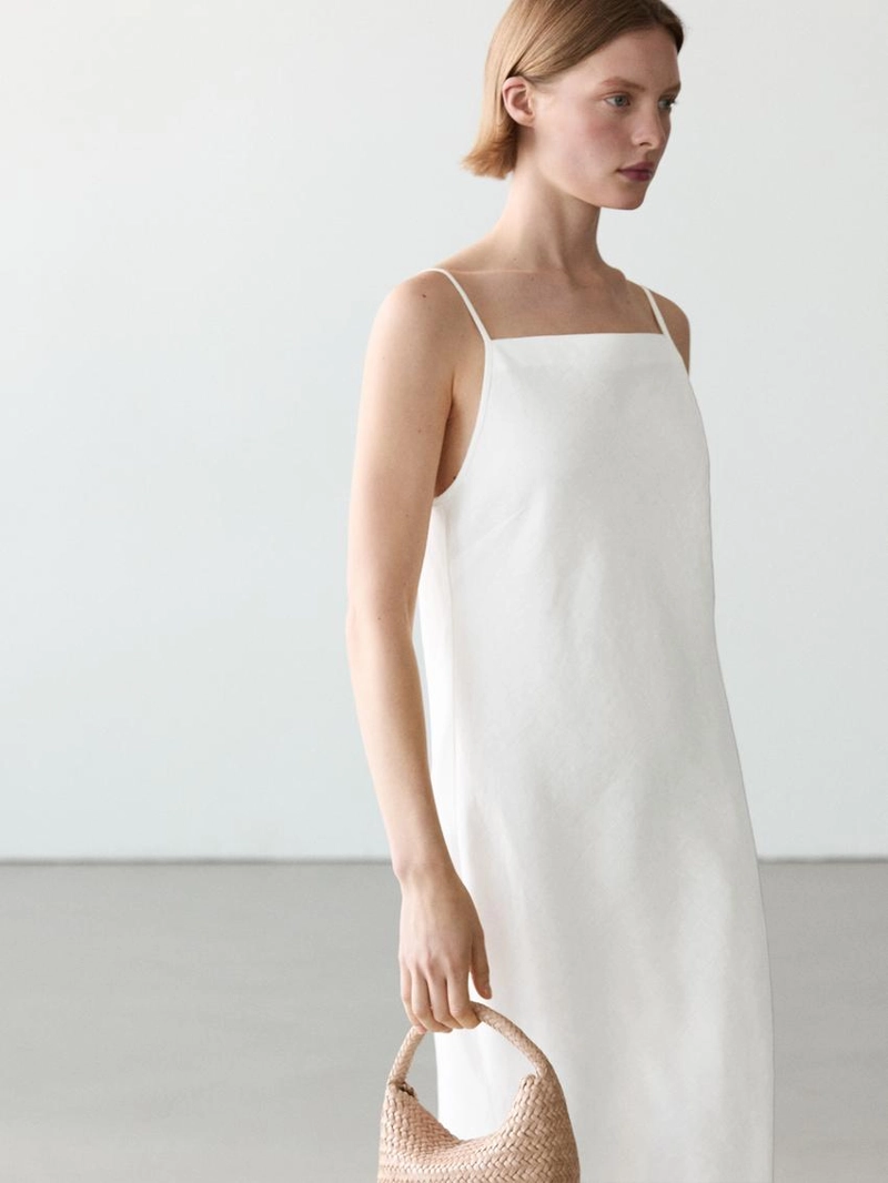 Платье-миди из льна с прямым вырезом