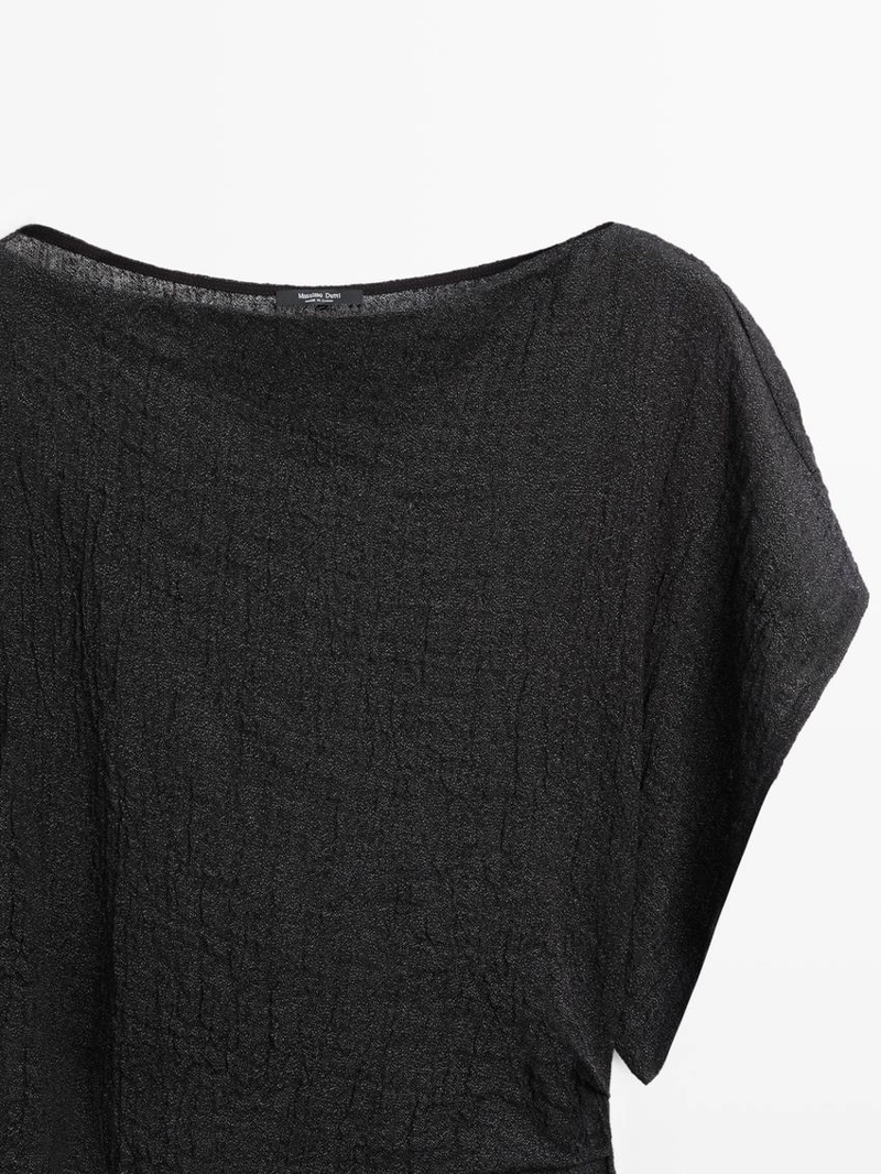 Платье из льна с асимметричным рукавом