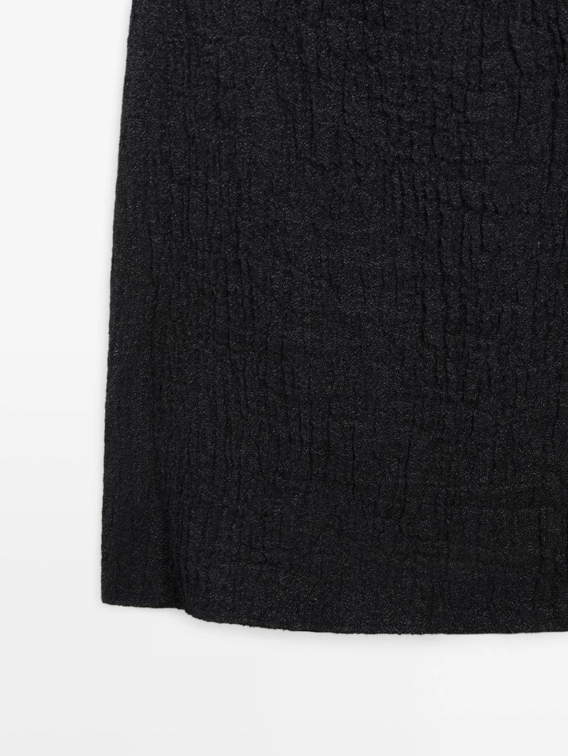 Платье из льна с асимметричным рукавом