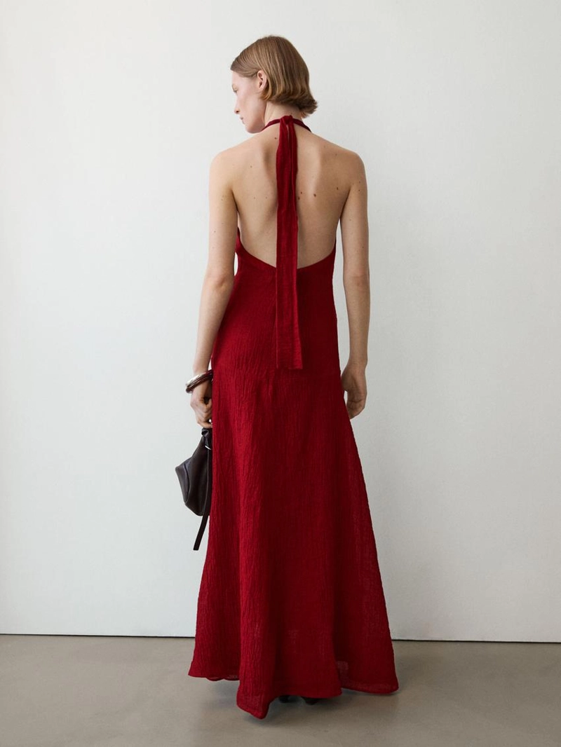 Длинное платье из 100% льна с деталями на горловине