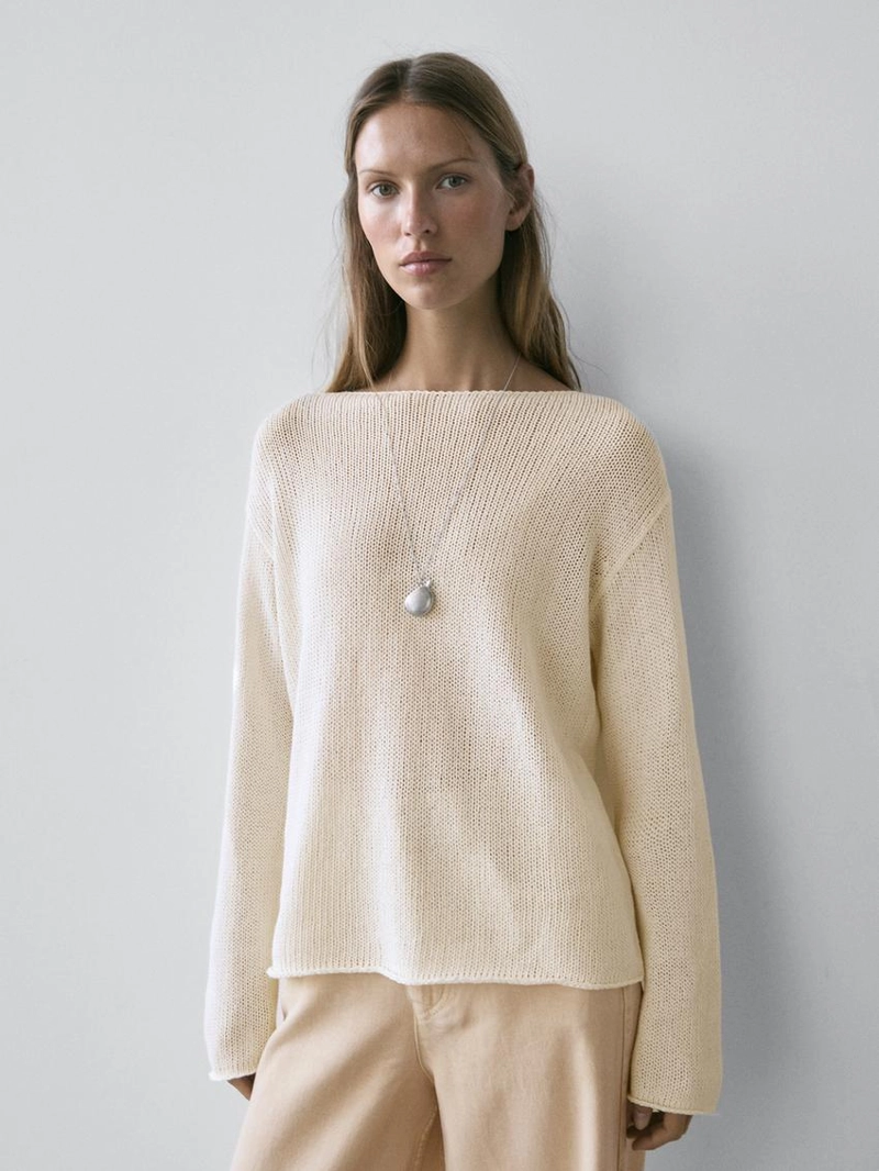 Пуловер из смесовой хлопковой пряжи с вырезом