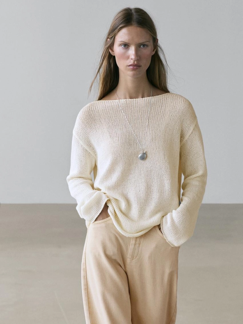 Пуловер из смесовой хлопковой пряжи с вырезом