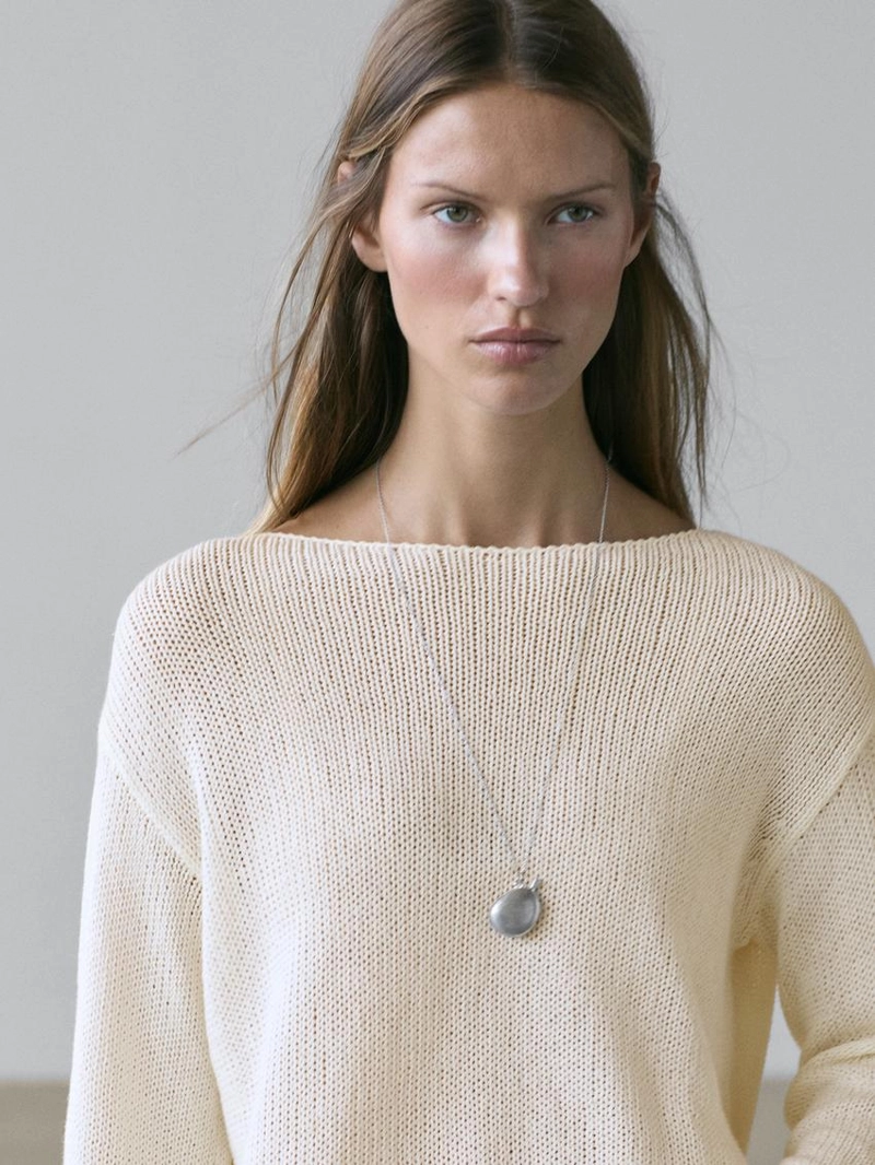 Пуловер из смесовой хлопковой пряжи с вырезом