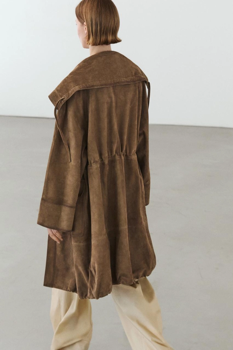 Парка с высоким воротником из замши