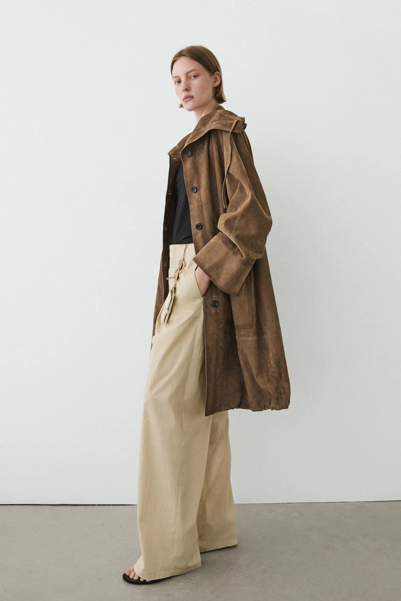 Парка с высоким воротником из замши