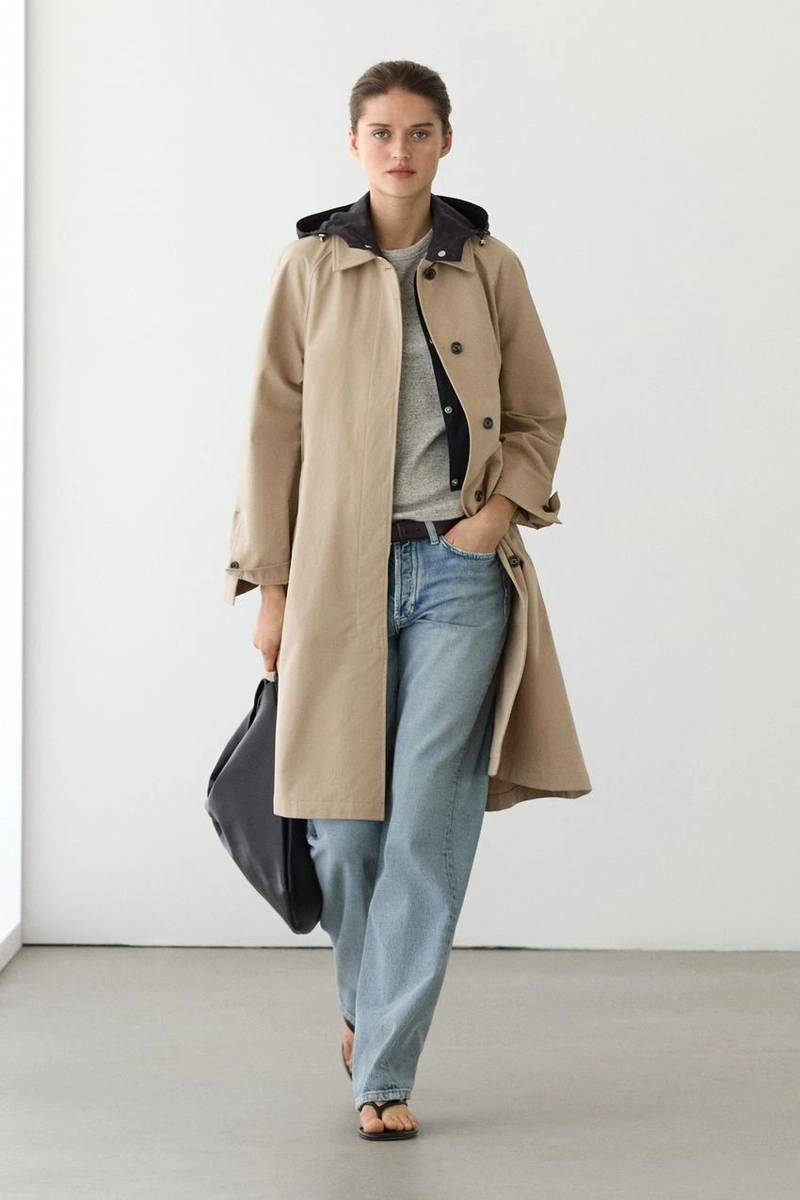 Плащ-тренч с отстёгивающимся капюшоном