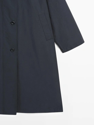 Плащ с высоким воротником из технической ткани- Заказать в России