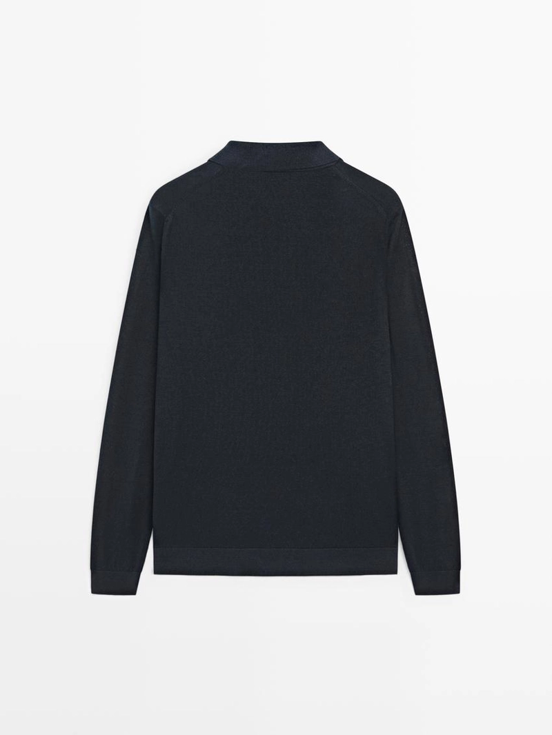 Поло-свитер с воротником из льна