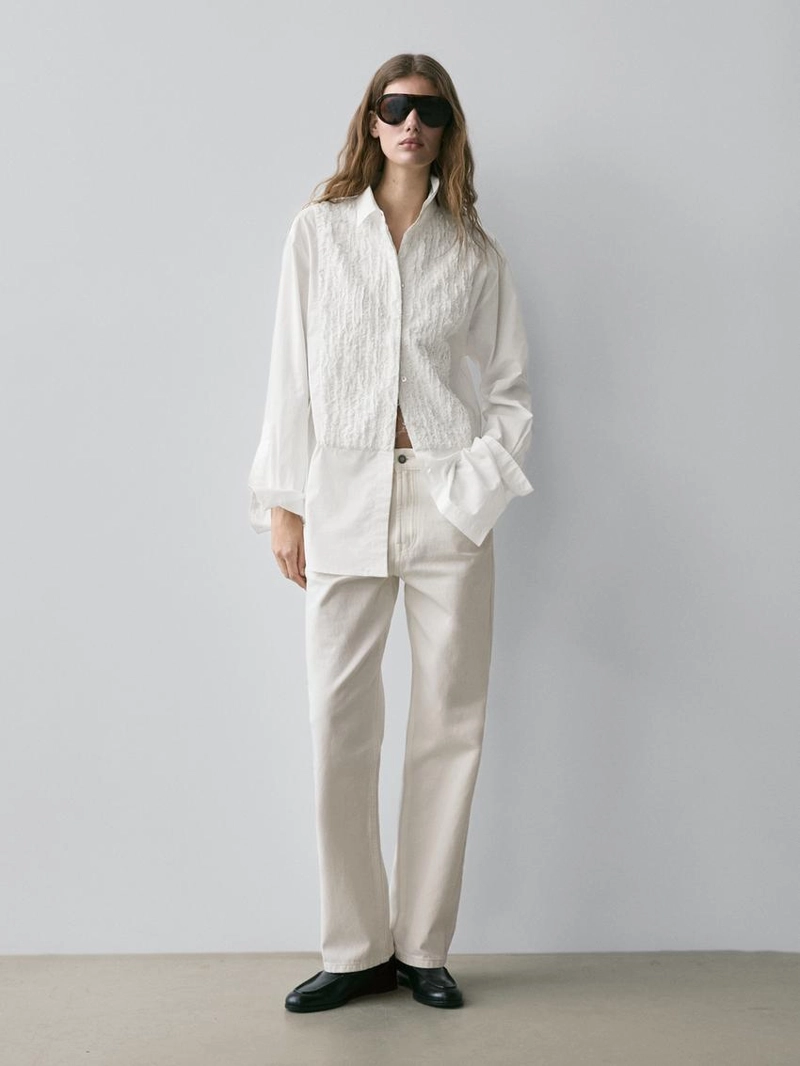 Рубашка с застежкой на пуговицы и аппликацией