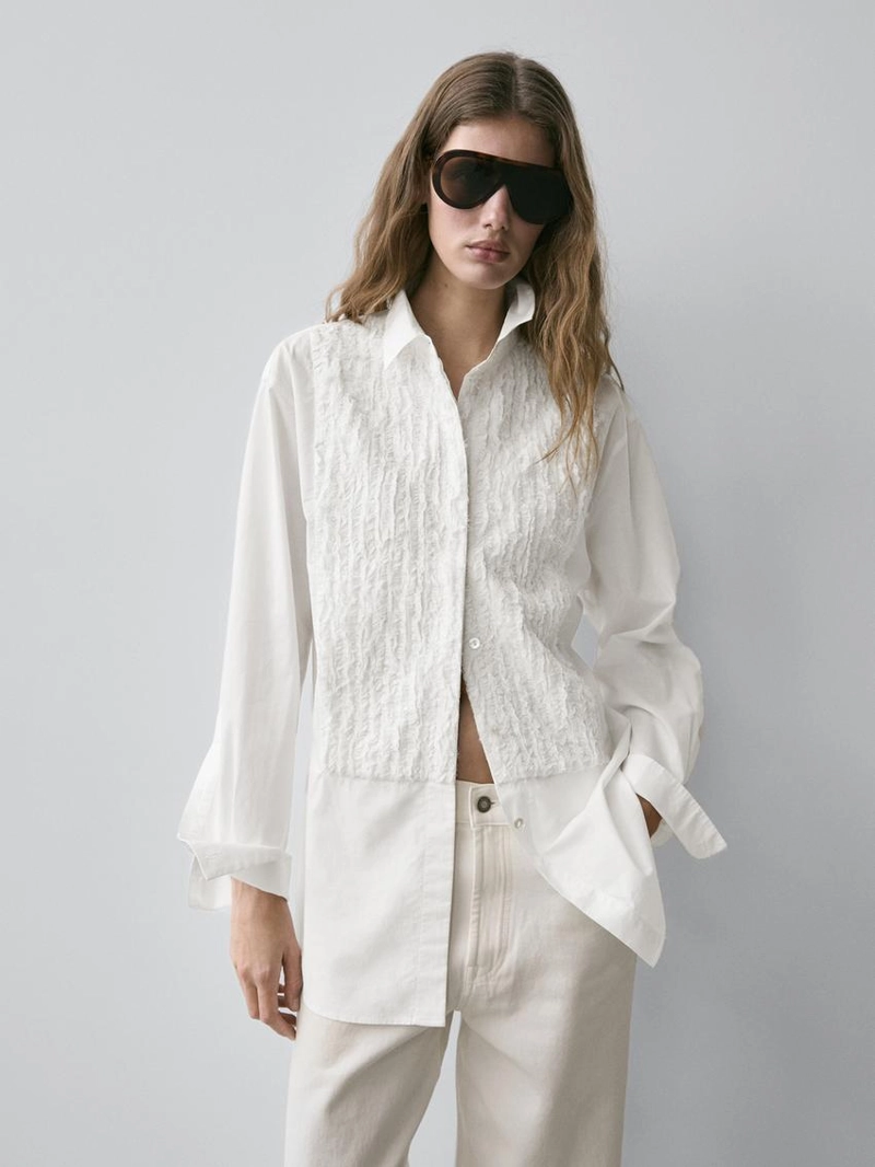 Рубашка с застежкой на пуговицы и аппликацией