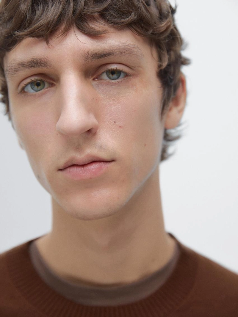 Трикотажный свитер из хлопка и шерсти с круглым вырезом