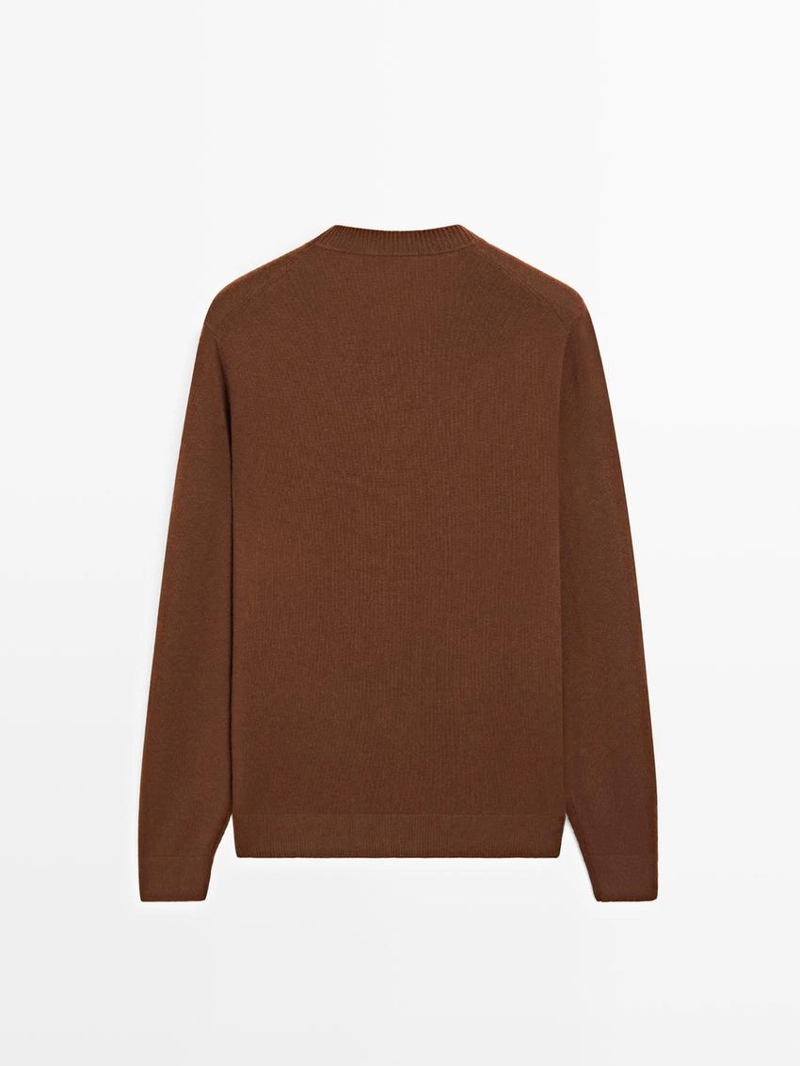 Трикотажный свитер из хлопка и шерсти с круглым вырезом