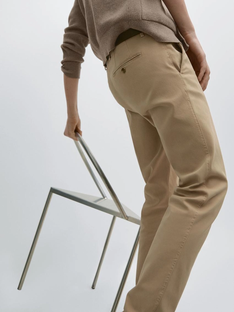 Брюки slim-fit с микротекстурой