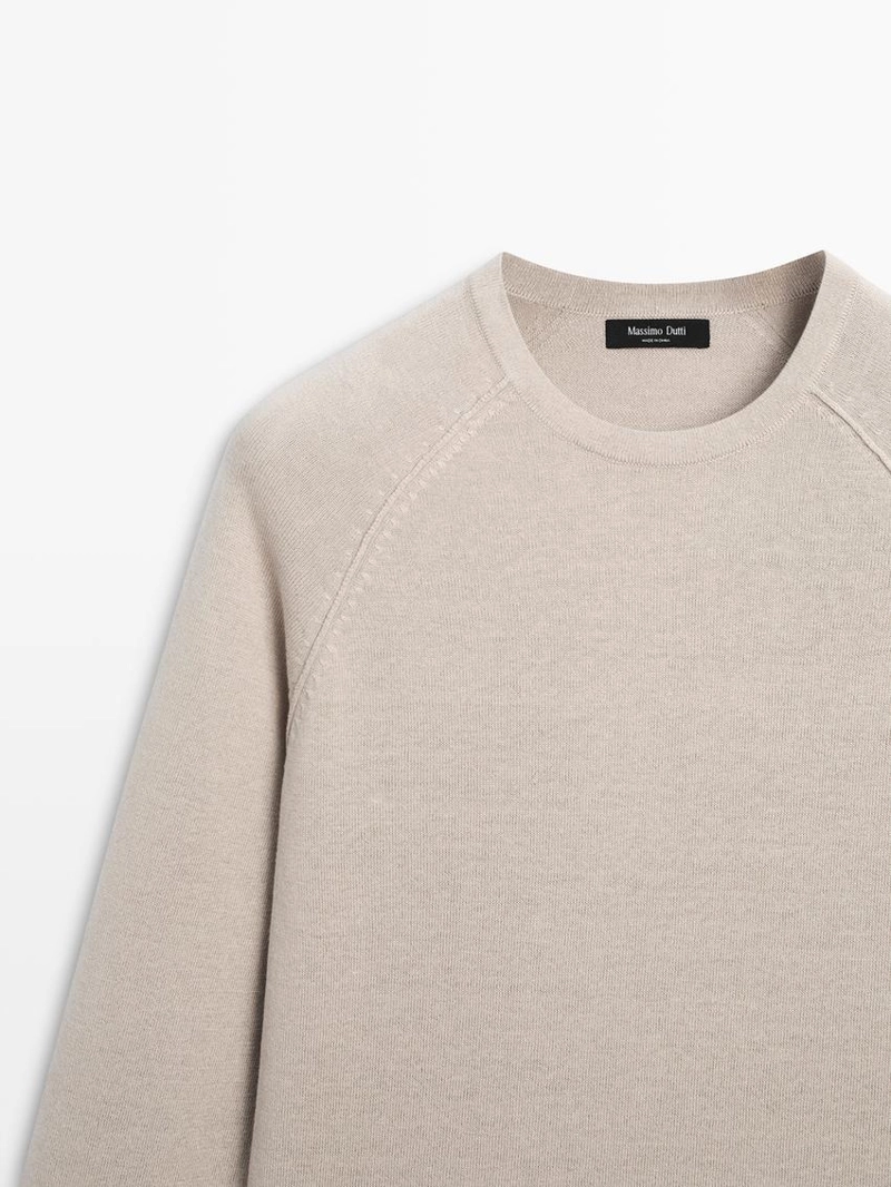 Свитер из льносмесовой вязаной ткани