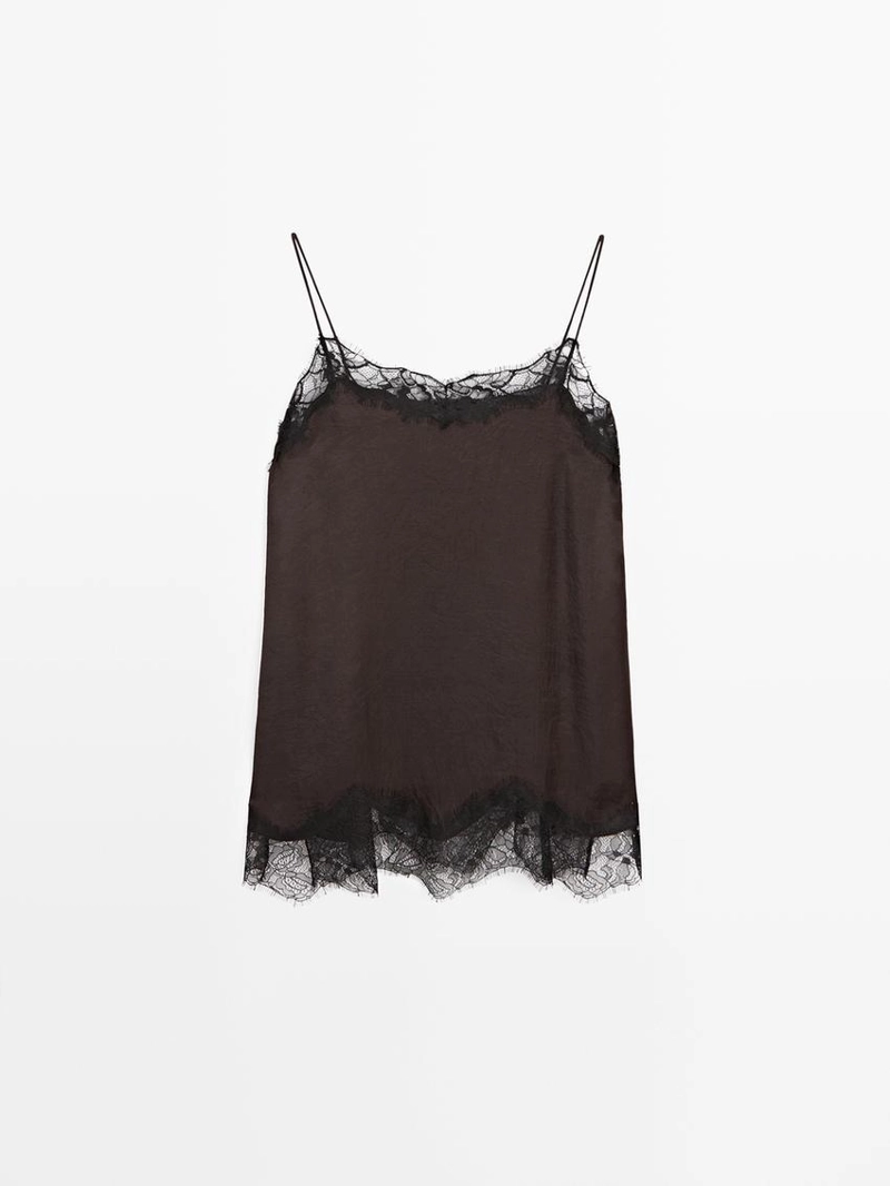 Топ-камисоль с контрастными кружевными деталями