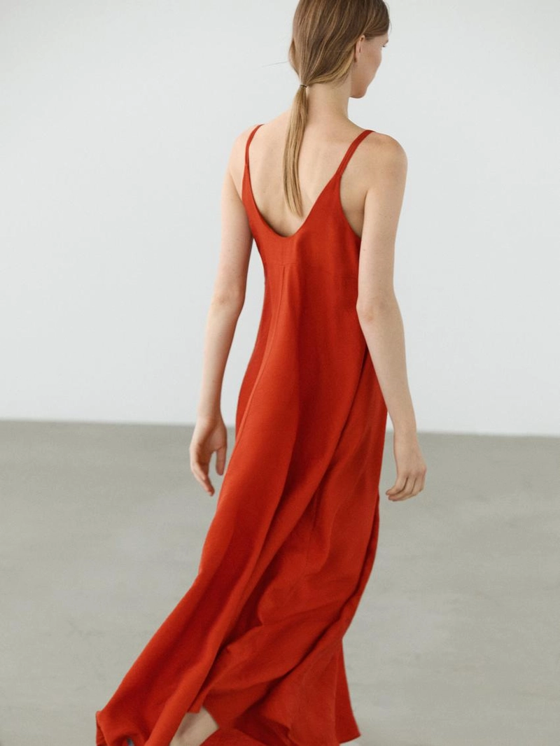 Длинное платье с двойной тканью