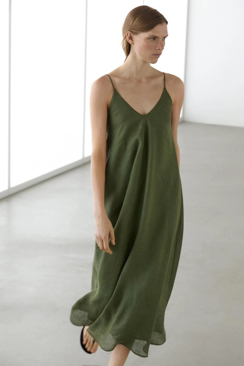 Платье миди с тонкими бретелями