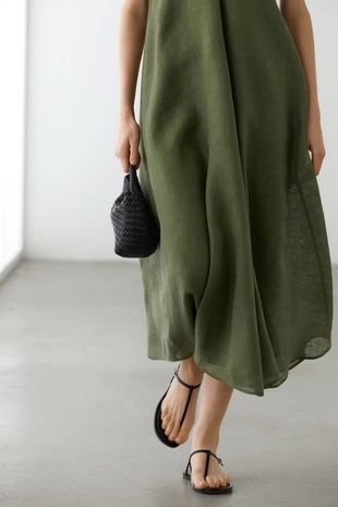 Платье миди с тонкими бретелями- Заказать в России