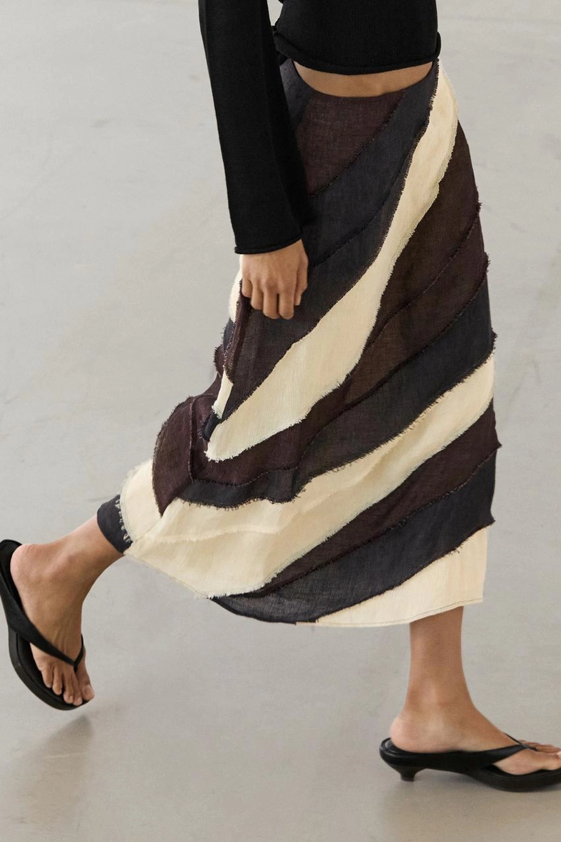 Многослойная юбка-миди из льна с контрастной отделкой