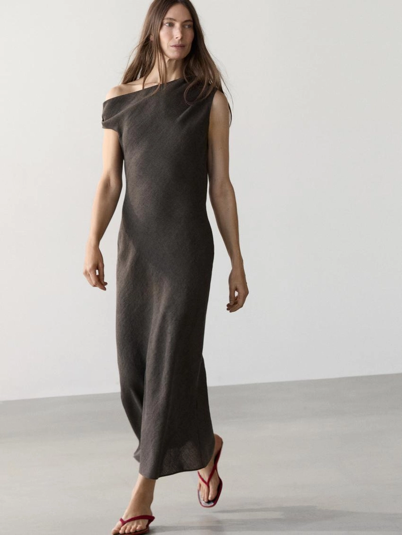 Платье миди из 100% льна с деталями на плечах