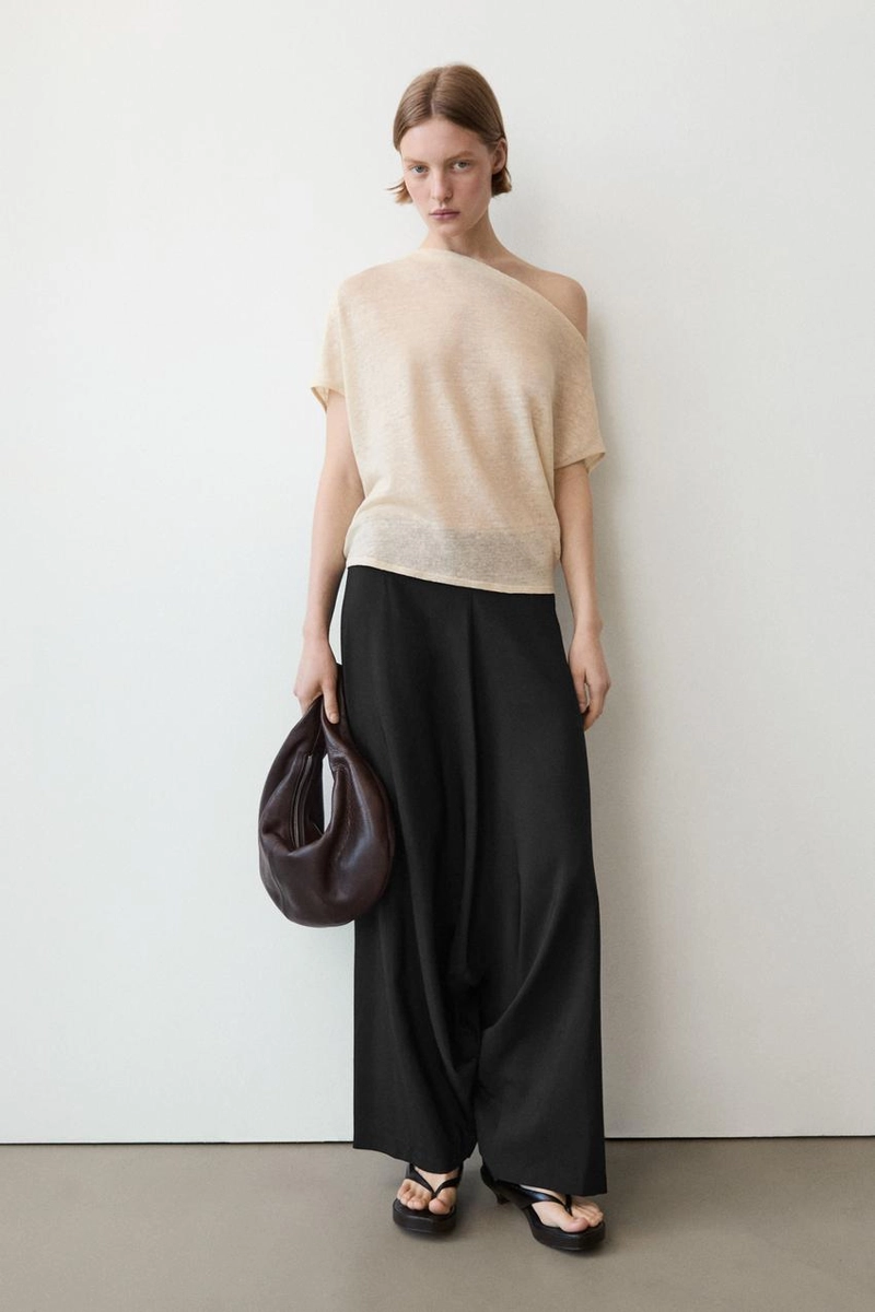 Льняной пальто с асимметричным укороченным кейпом