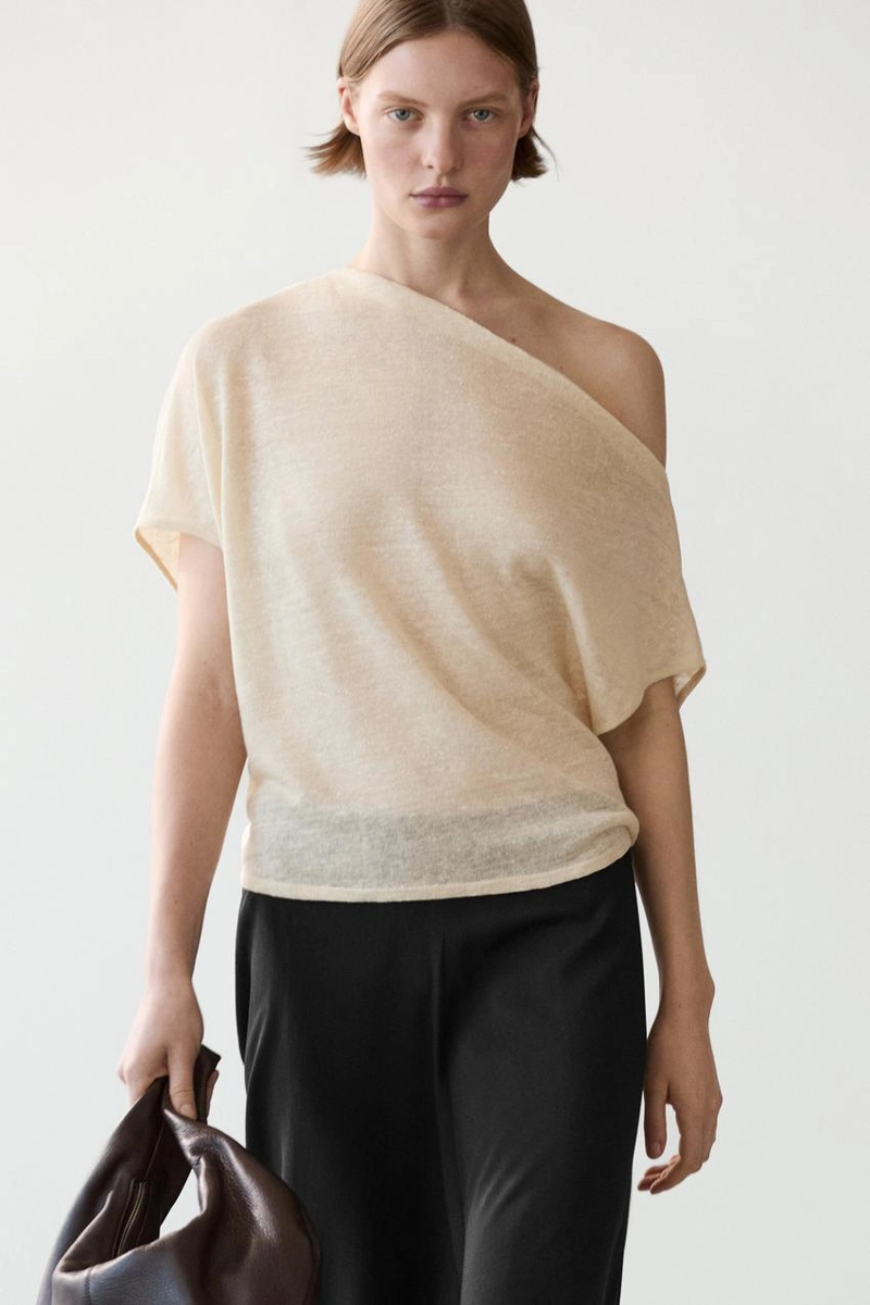 Льняной пальто с асимметричным укороченным кейпом