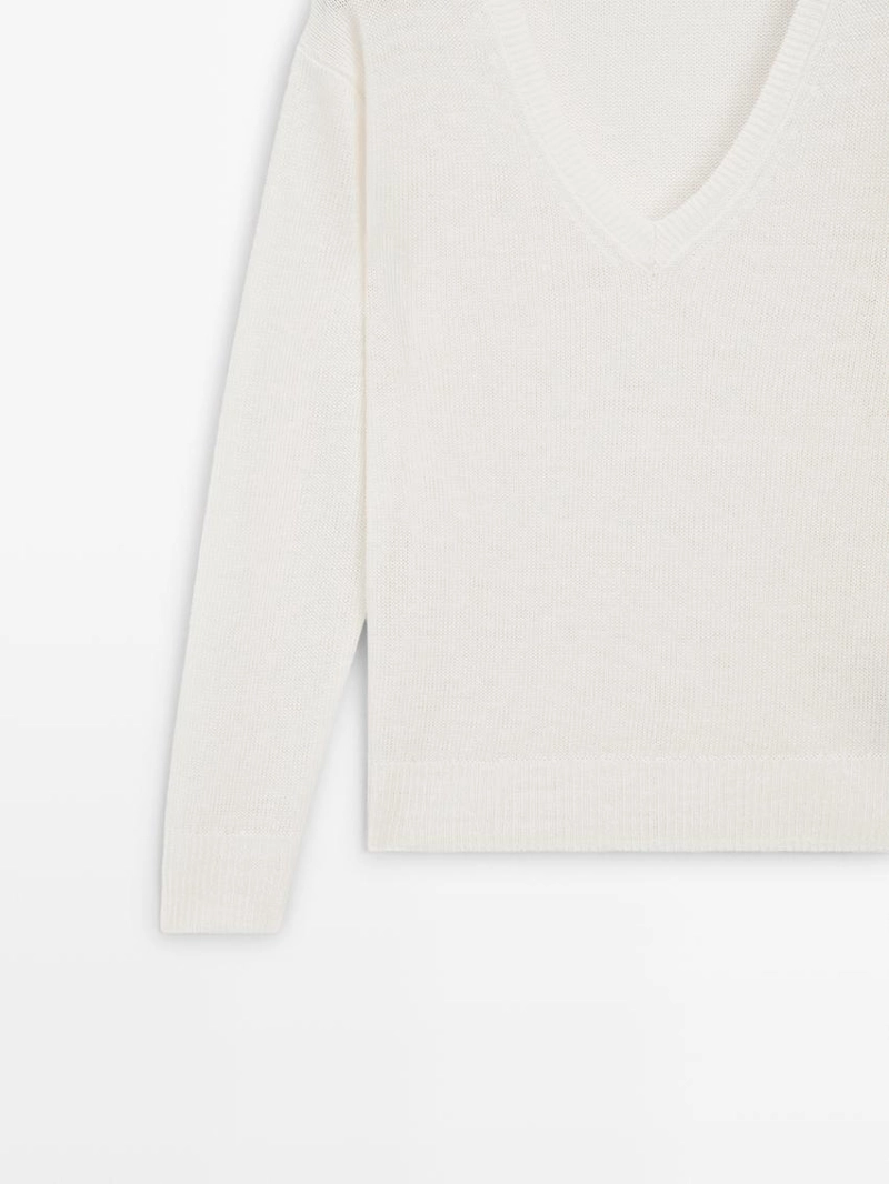 Трикотажный свитер с льняным v-образным вырезом