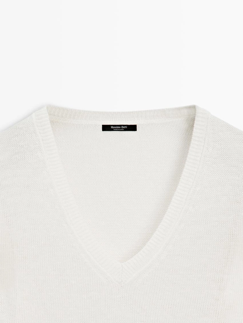 Трикотажный свитер с льняным v-образным вырезом