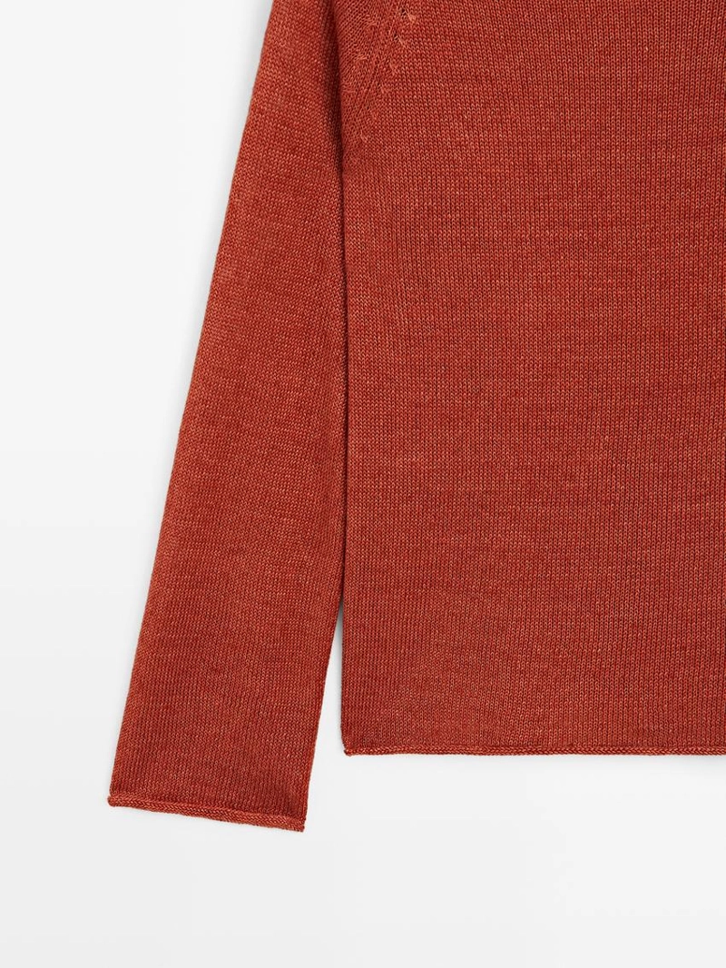 Свитер с круглым вырезом из льняной пряжи