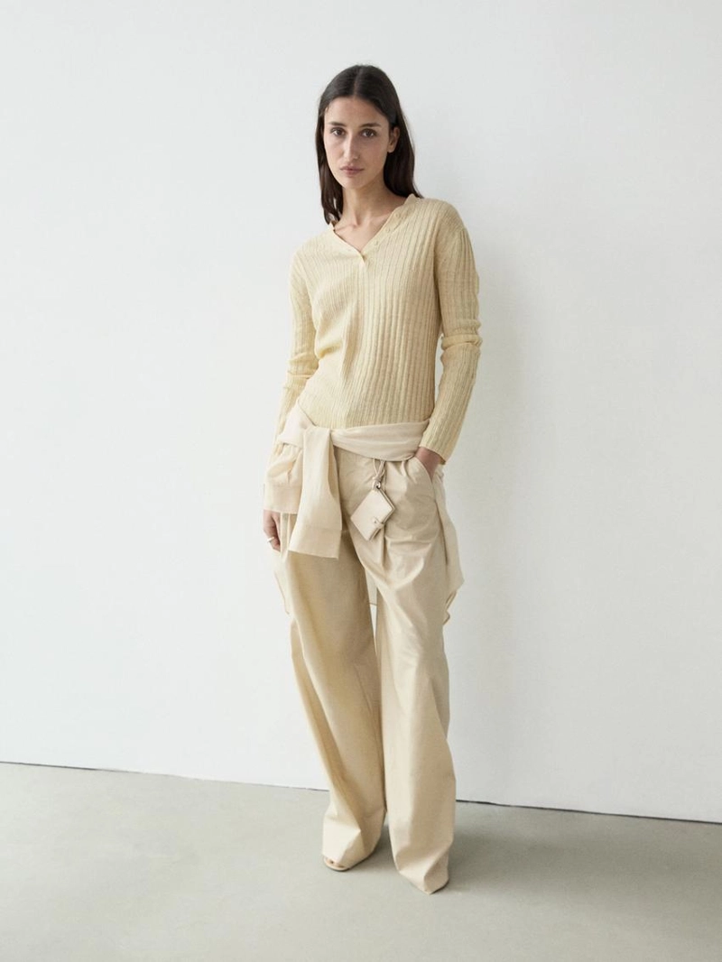 Льняной вязаный свитер с пуговицами