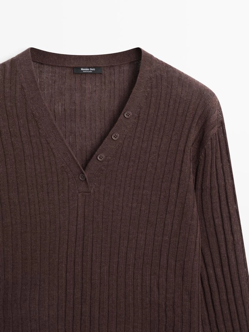 Свитер из льняного трикотажа с деталями на пуговицах