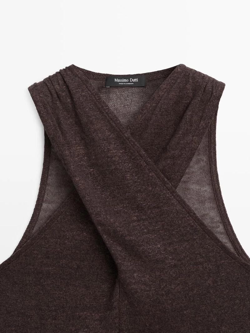 Топ из льняно-шерстяной смеси с запахом на горловине