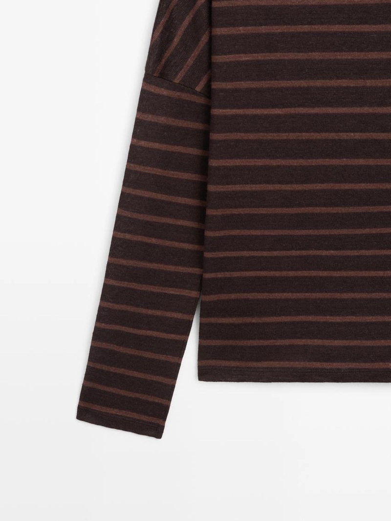 Футболка из полотна из льна в полоску