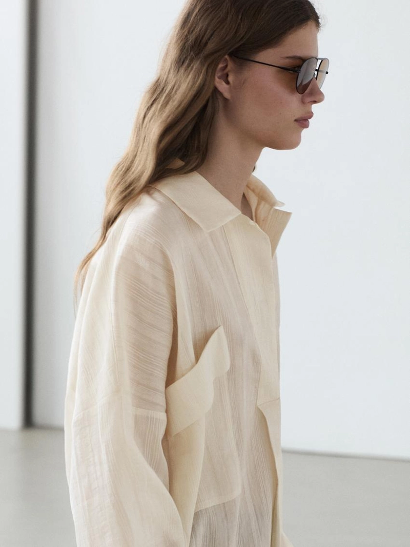 Рубашка из льна и хлопка с волнистой текстурой и открытием