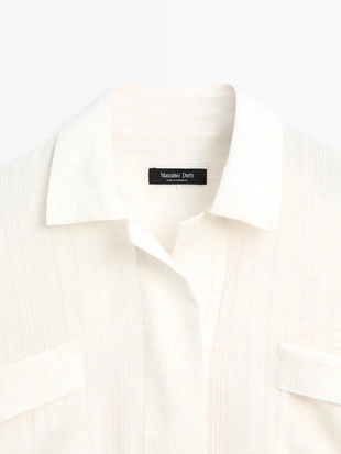 Рубашка из льна и хлопка с волнистой текстурой и открытием- Заказать в России