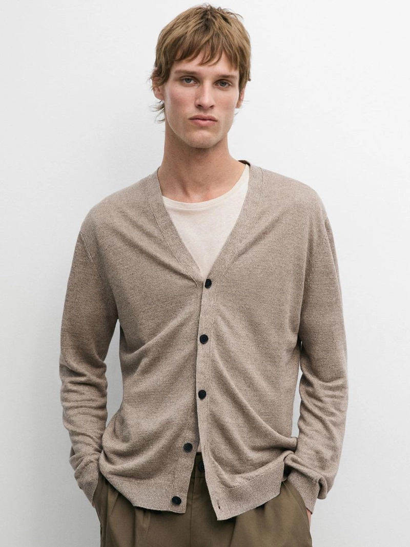 Кардиган из льняной пряжи с пуговицами