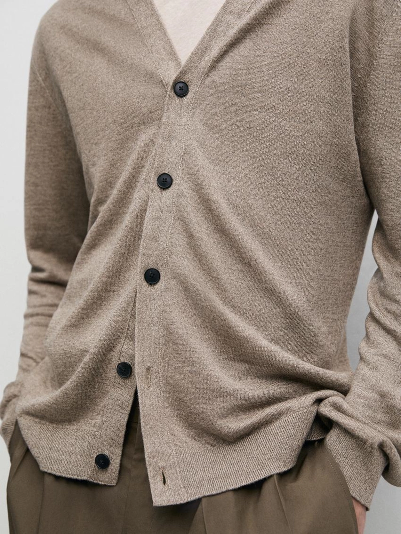 Кардиган из льняной пряжи с пуговицами