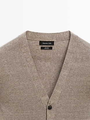 Кардиган из льняной пряжи с пуговицами- Заказать в России