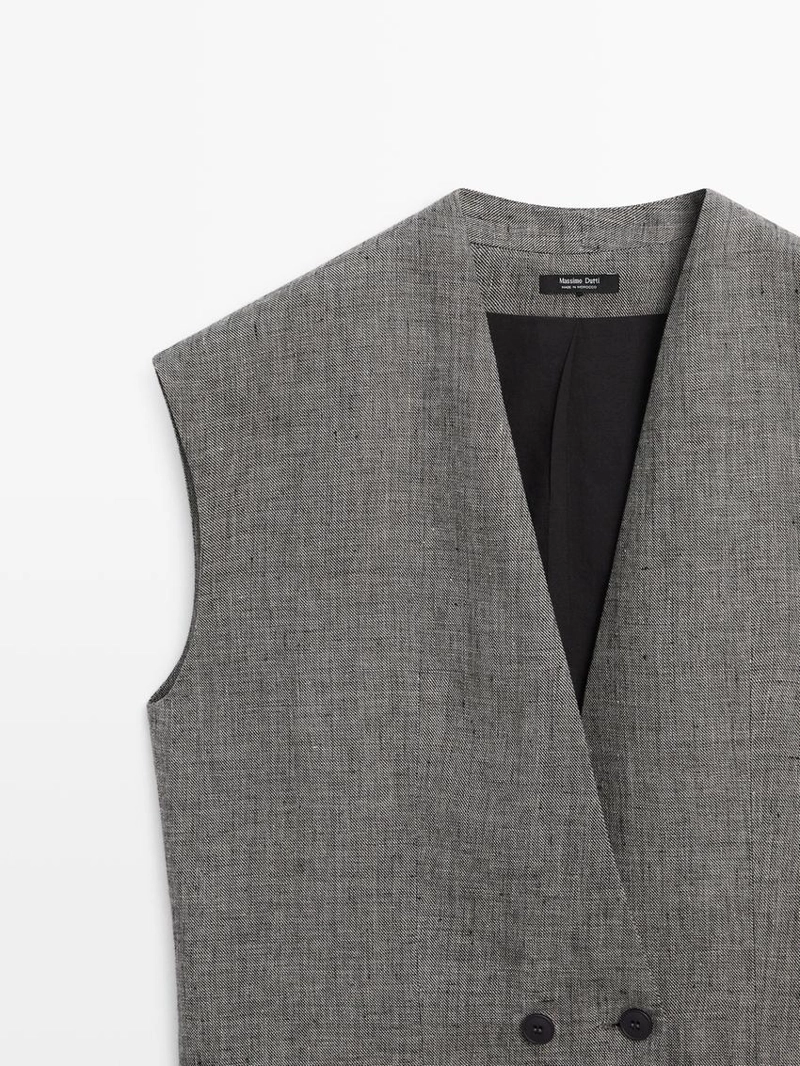 Льняной жилет с выраженными плечами