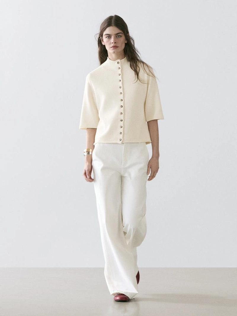 Кофточка с короткими рукавами и запахом