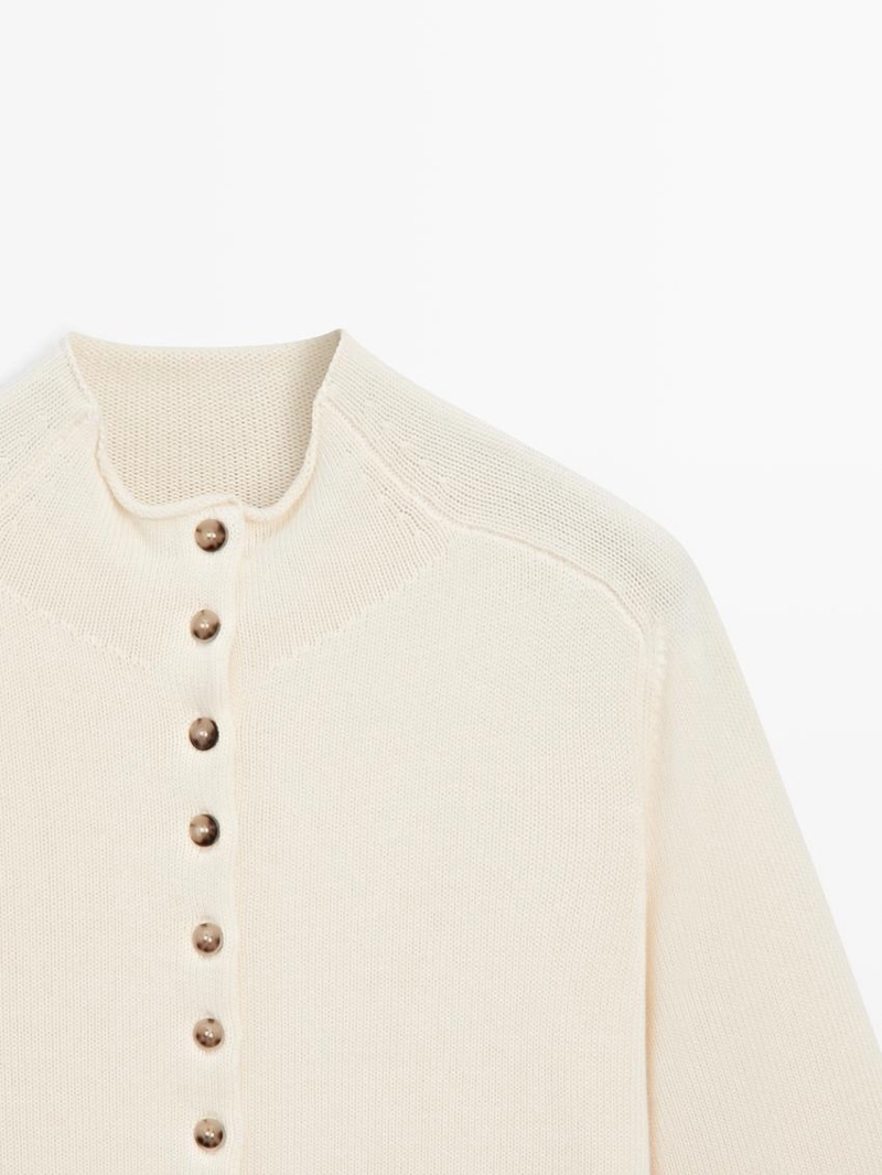 Кофточка с короткими рукавами и запахом