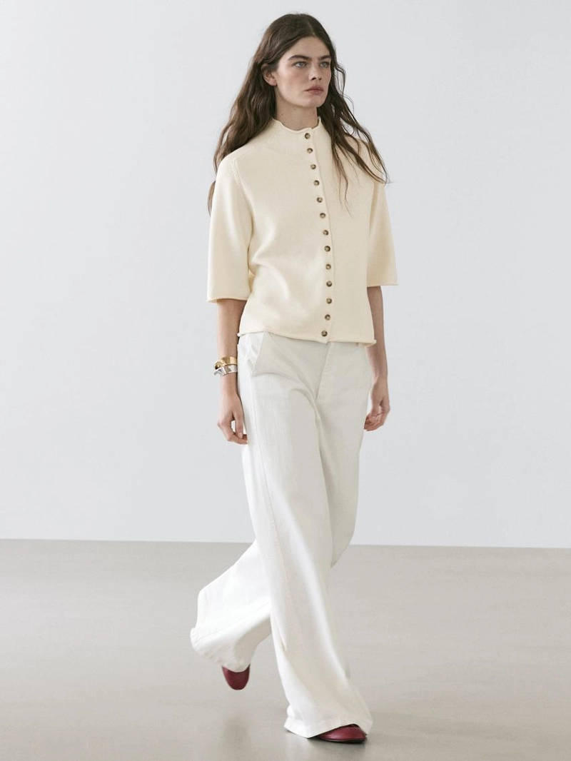 Кофточка с короткими рукавами и запахом