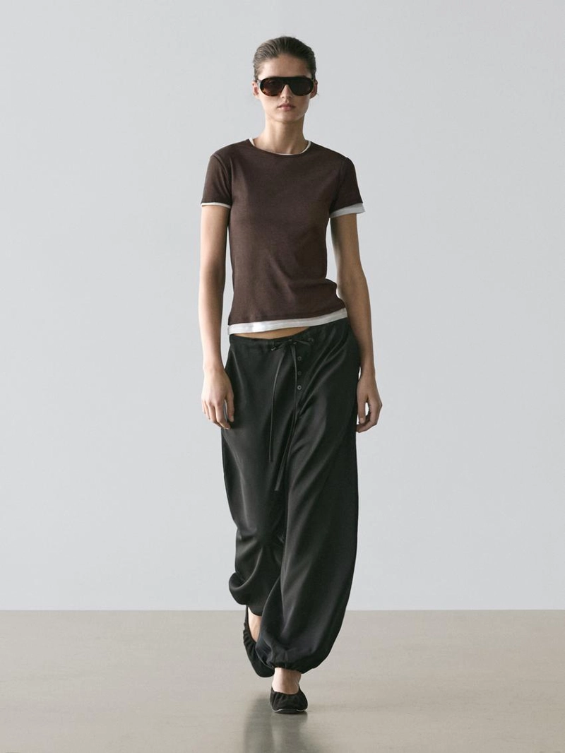 Футболка с коротким рукавом с двойной отделкой