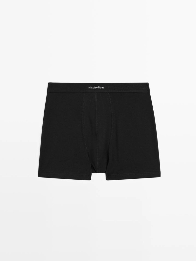 Боксеры с логотипом на поясе