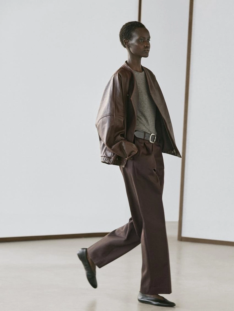 Брюки из хлопка с защипами