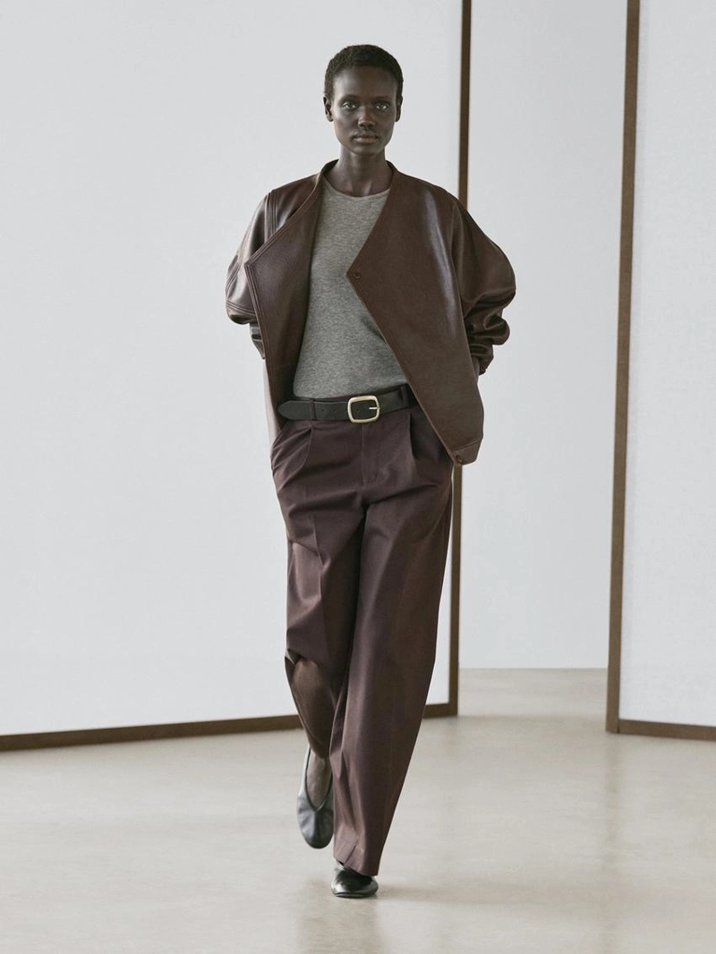 Брюки из хлопка с защипами