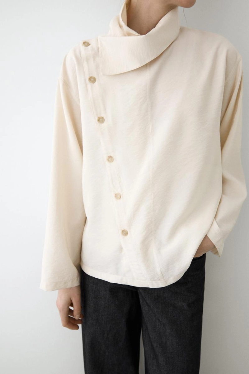 Асимметричная рубашка с пуговицами