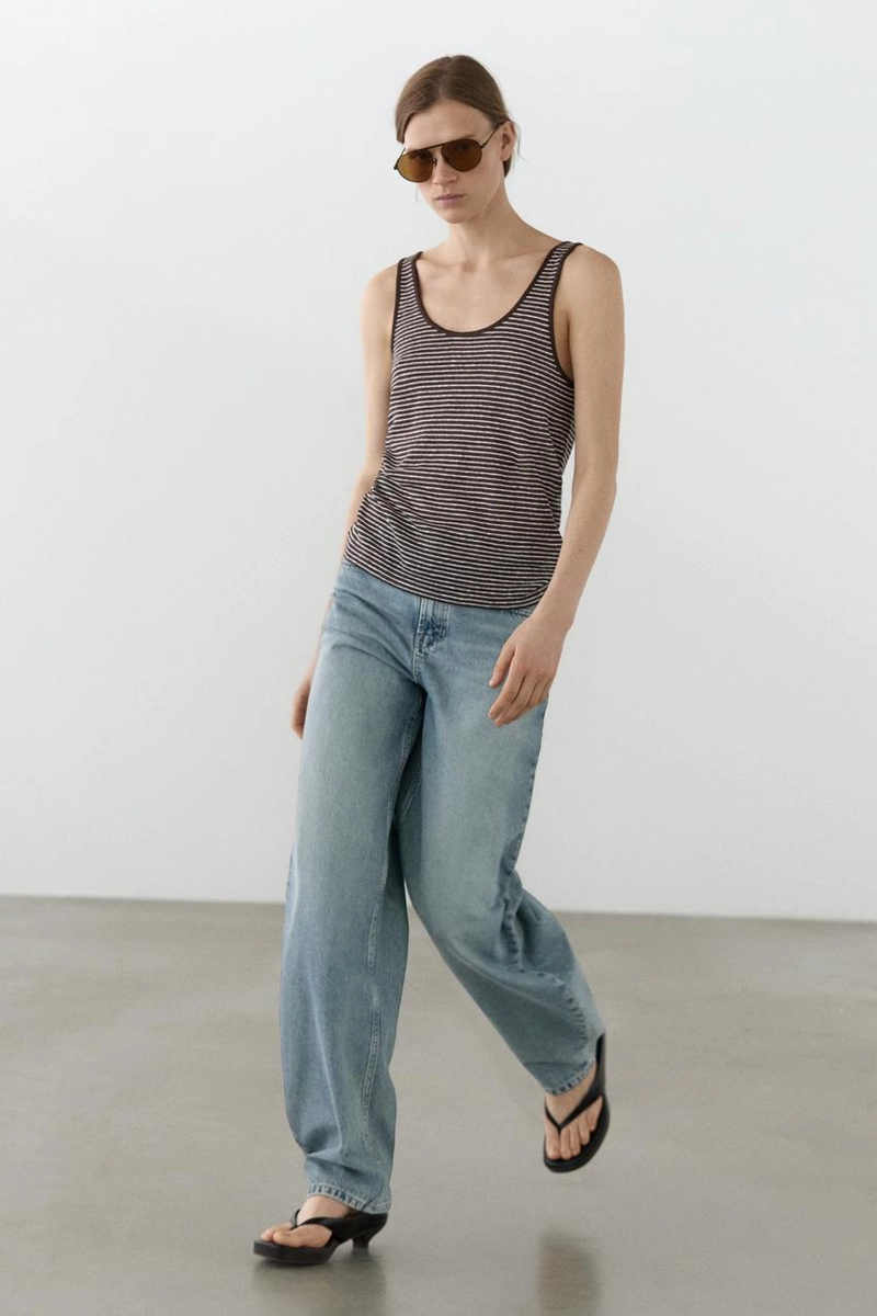 Полосатый льняной топ на бретелях