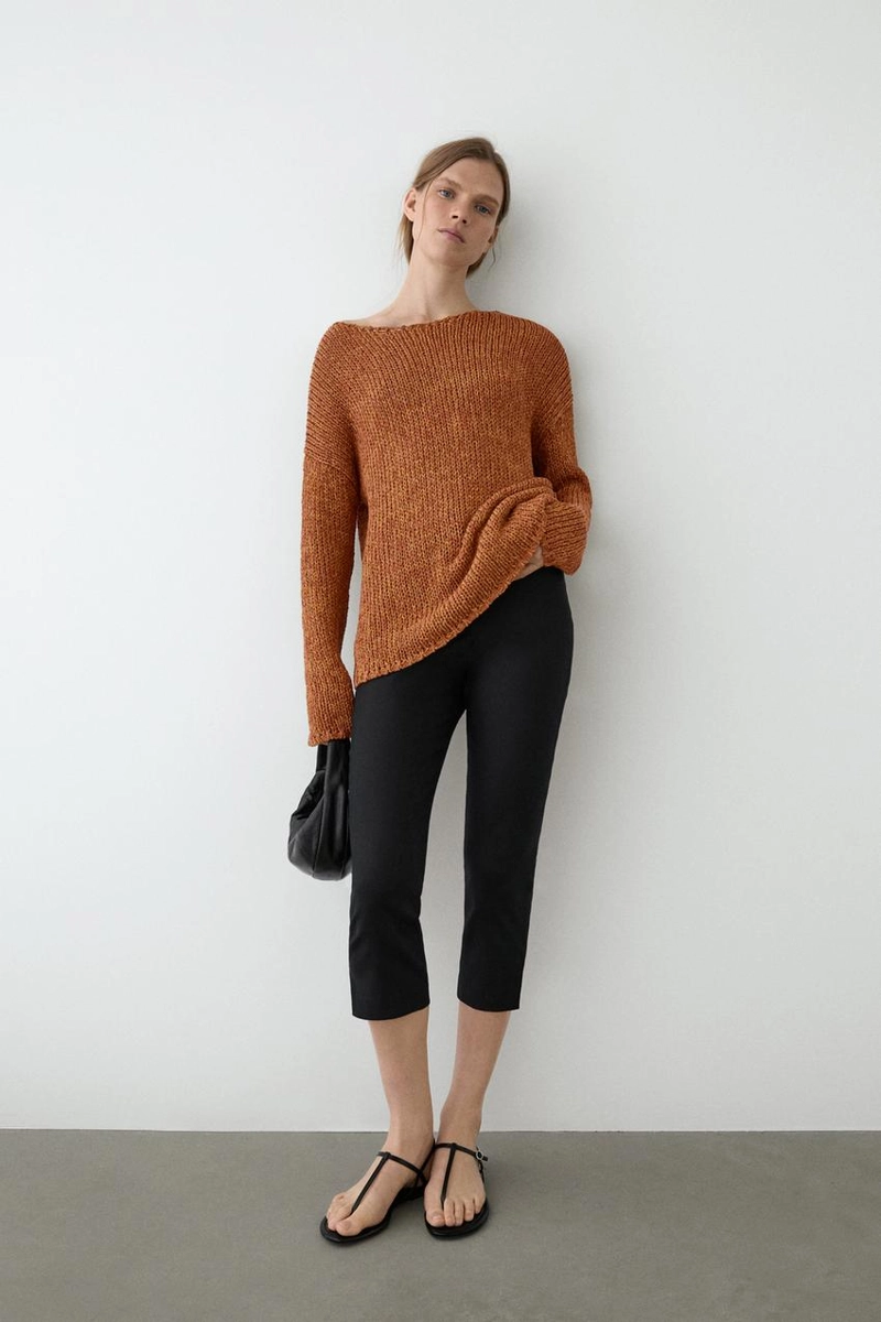 Свитер с вырезами из хлопкового микса